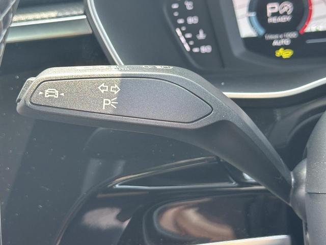 Q3 35TFSI Sライン コンビニエンスアシスタンスPKG プラスPKG パーシャルレザー OP19インチAW スマホ連携 ACC レーンアシスト サイドアシスト ドライブセレクト 全周囲カメラ ワイヤレスチャージ 1オーナー(8枚目)
