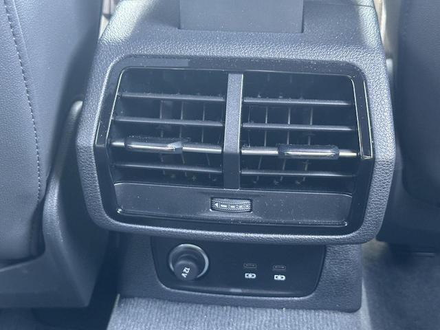 Q3 35TFSI Sライン コンビニエンスアシスタンスPKG プラスPKG パーシャルレザー OP19インチAW スマホ連携 ACC レーンアシスト サイドアシスト ドライブセレクト 全周囲カメラ ワイヤレスチャージ 1オーナー(25枚目)