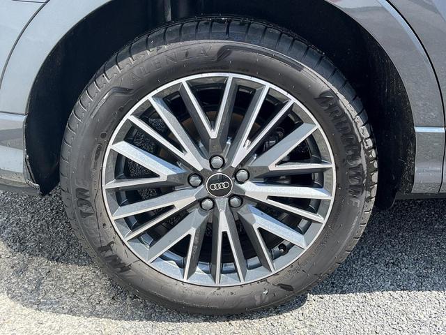 Q3 35TFSI Sライン コンビニエンスアシスタンスPKG プラスPKG パーシャルレザー OP19インチAW スマホ連携 ACC レーンアシスト サイドアシスト ドライブセレクト 全周囲カメラ ワイヤレスチャージ 1オーナー(26枚目)