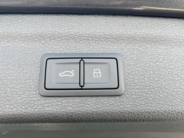 Q3 35TFSI Sライン コンビニエンスアシスタンスPKG プラスPKG パーシャルレザー OP19インチAW スマホ連携 ACC レーンアシスト サイドアシスト ドライブセレクト 全周囲カメラ ワイヤレスチャージ 1オーナー(29枚目)