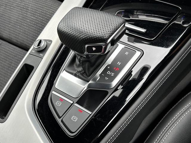 Ａ４アバント ブラックスタイルプラス　２５０台限定　専用１９インチＡＷ　コンフォートＰＫＧ　ＳラインプラスＰＫＧ　インテリアＰＫＧ　マトリクスＬＥＤ　アンビエントライト　全周囲カメラ　ＡＣＣ　レーンアシスト　パークアシスト　サイドアシスト（30枚目）