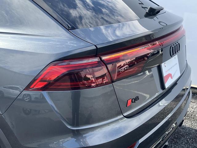 Ｑ８ ５５ＴＦＳＩクワトロ　Ｓライン　ブラックスタイリングＰＫＧ　Ｂａｎｇ＆Ｏｌｕｆｓｅｎ　コンフォートアシスタンスＰＫＧ　マトリクスＬＥＤ　シートベンチレーション　２２インチＡＷ　オールホイールステアリング　ステアリングヒーター（22枚目）