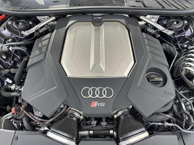 RS6アバント パフォーマンス ベースグレード exclusiveカラー ブラックスタイリングカーボンPKG RSエキゾースト B&O パノラマサンルーフ レッドブレーキキャリパー OP22インチAW シートベンチレーション ブラウンレザー(17枚目)