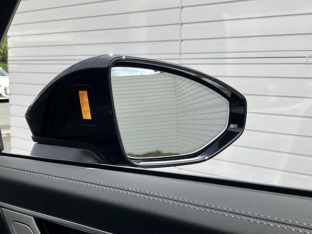 RS6アバント パフォーマンス ベースグレード exclusiveカラー ブラックスタイリングカーボンPKG RSエキゾースト B&O パノラマサンルーフ レッドブレーキキャリパー OP22インチAW シートベンチレーション ブラウンレザー(30枚目)