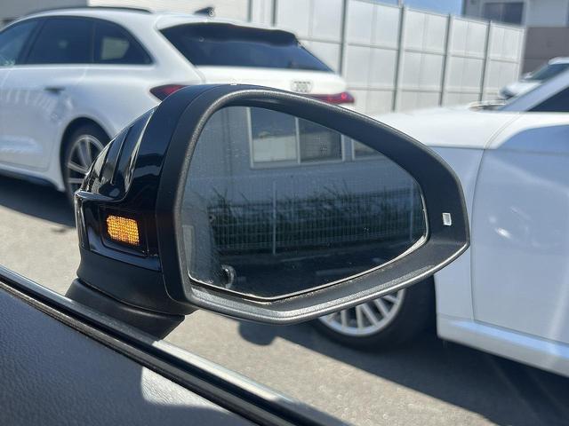 Ａ５スポーツバック ４０ＴＦＳＩスポーツ　ＳラインＰＫＧ　アシスタンスＰＫＧ　マトリクスＬＥＤ　アンビエントライト　バーチャルＣＰ　１８インチＡＷ　ハーフレザー　ＡＣＣ　レーンアシスト　サイドアシスト　全周囲カメラ　パークアシスト（10枚目）