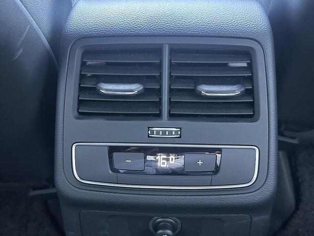 Ａ５スポーツバック ４０ＴＦＳＩスポーツ　ＳラインＰＫＧ　アシスタンスＰＫＧ　マトリクスＬＥＤ　アンビエントライト　バーチャルＣＰ　１８インチＡＷ　ハーフレザー　ＡＣＣ　レーンアシスト　サイドアシスト　全周囲カメラ　パークアシスト（29枚目）