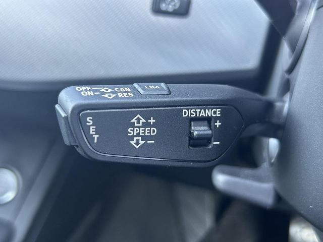 Ａ４ ４０ＴＦＳＩ　マイスターシュトュック　アシスタンスＰＫＧ　マトリクスＬＥＤ　全席シートヒーター　１８インチＡＷ　ブラウンパーシャルレザー　全周囲カメラ　パークアシスト　ＡＣＣ　レーンアシスト　サイドアシスト　スマホ連携　ドライブセレクト（9枚目）