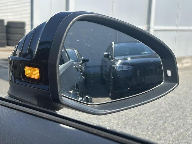 Ａ４ ４０ＴＦＳＩ　マイスターシュトュック　アシスタンスＰＫＧ　マトリクスＬＥＤ　全席シートヒーター　１８インチＡＷ　ブラウンパーシャルレザー　全周囲カメラ　パークアシスト　ＡＣＣ　レーンアシスト　サイドアシスト　スマホ連携　ドライブセレクト（10枚目）