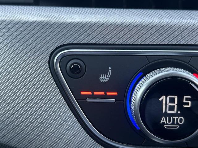 Ａ４ ４０ＴＦＳＩ　マイスターシュトュック　アシスタンスＰＫＧ　マトリクスＬＥＤ　全席シートヒーター　１８インチＡＷ　ブラウンパーシャルレザー　全周囲カメラ　パークアシスト　ＡＣＣ　レーンアシスト　サイドアシスト　スマホ連携　ドライブセレクト（11枚目）