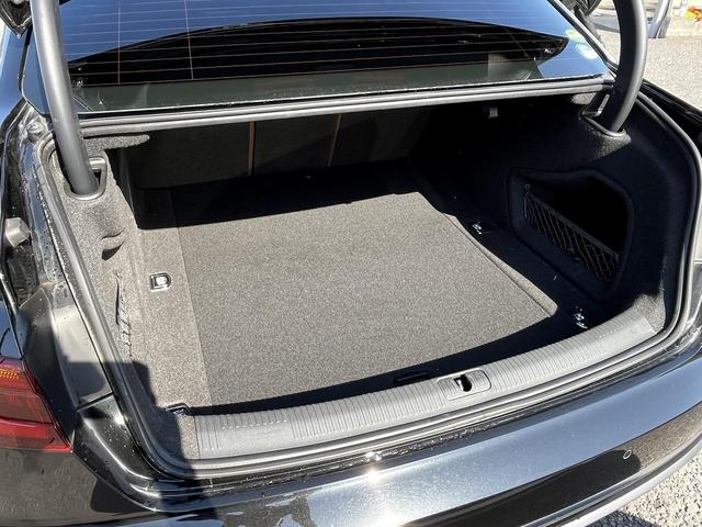 Ａ４ ４０ＴＦＳＩ　マイスターシュトュック　アシスタンスＰＫＧ　マトリクスＬＥＤ　全席シートヒーター　１８インチＡＷ　ブラウンパーシャルレザー　全周囲カメラ　パークアシスト　ＡＣＣ　レーンアシスト　サイドアシスト　スマホ連携　ドライブセレクト（16枚目）