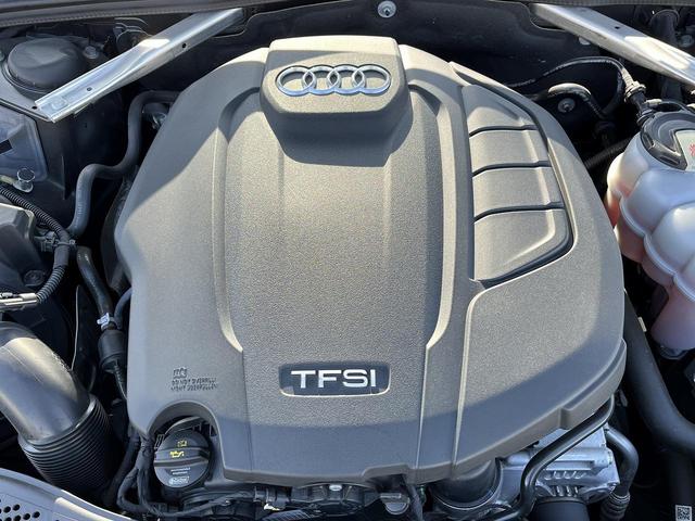 Ａ４ ４０ＴＦＳＩ　マイスターシュトュック　アシスタンスＰＫＧ　マトリクスＬＥＤ　全席シートヒーター　１８インチＡＷ　ブラウンパーシャルレザー　全周囲カメラ　パークアシスト　ＡＣＣ　レーンアシスト　サイドアシスト　スマホ連携　ドライブセレクト（17枚目）