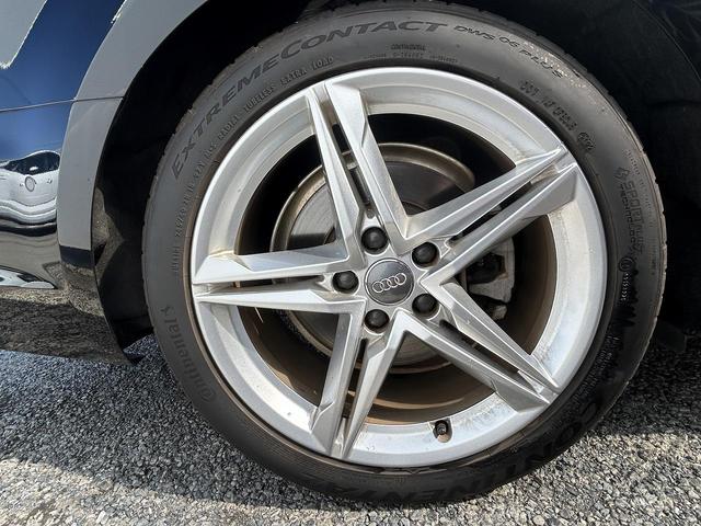 Ａ４ ４０ＴＦＳＩ　マイスターシュトュック　アシスタンスＰＫＧ　マトリクスＬＥＤ　全席シートヒーター　１８インチＡＷ　ブラウンパーシャルレザー　全周囲カメラ　パークアシスト　ＡＣＣ　レーンアシスト　サイドアシスト　スマホ連携　ドライブセレクト（23枚目）