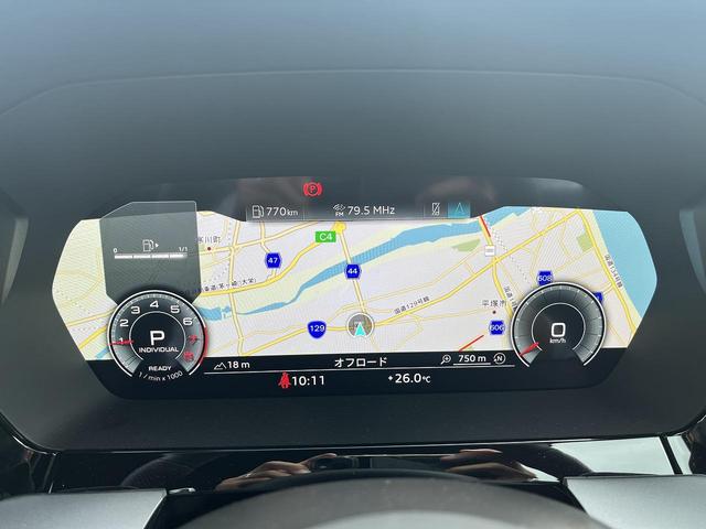 Ａ３セダン Ｓライン　１ｓｔエディション　２００台限定　専用１８インチＡＷ　ＡｕｄｉＳｐｏｒｔレッドステッチ　ＳラインプラスＰＫＧ　ナビケーションＰＫＧ　コンビニエンス＆アシスタンスＰＫＧ　マトリクスＬＥＤヘッドライト　ドアエントリーライト（3枚目）