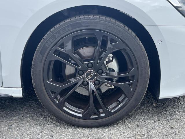 Ａ３セダン Ｓライン　１ｓｔエディション　２００台限定　専用１８インチＡＷ　ＡｕｄｉＳｐｏｒｔレッドステッチ　ＳラインプラスＰＫＧ　ナビケーションＰＫＧ　コンビニエンス＆アシスタンスＰＫＧ　マトリクスＬＥＤヘッドライト　ドアエントリーライト（32枚目）