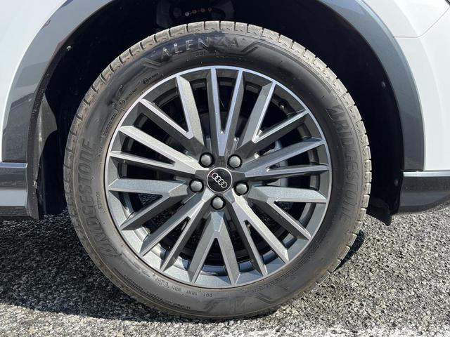 Q3 ハイスタイル 250台限定車 専用レザーシート ブラウンレザー ブラックスタイリングPKG ラグジュアリーPKG コンビニエンス&アシスタンスPKG 19インチAW ACC レーンアシスト サイドアシスト(25枚目)