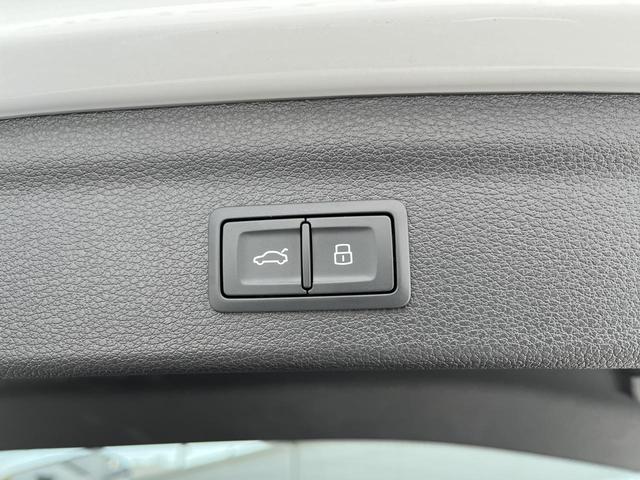 Q3 ハイスタイル 250台限定車 専用レザーシート ブラウンレザー ブラックスタイリングPKG ラグジュアリーPKG コンビニエンス&アシスタンスPKG 19インチAW ACC レーンアシスト サイドアシスト(28枚目)