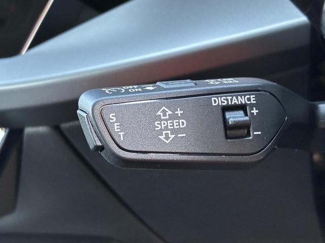 A3 スポーツバック30TFSIアドバンスド コンビニエンス&アシスタントPKGライト ナビゲーションPKG バーチャルコックピット ACC レーンアシスト サイドアシスト バックカメラ パークアシスト スマホ連携 シートヒーター 純正AW17(8枚目)