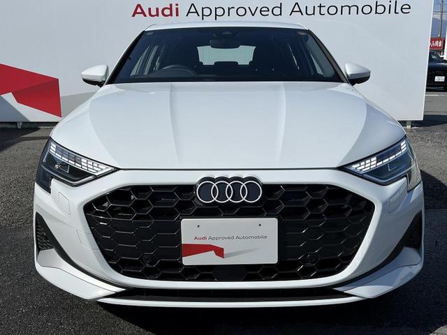 A3 スポーツバック30TFSIアドバンスド コンビニエンス&アシスタントPKGライト ナビゲーションPKG バーチャルコックピット ACC レーンアシスト サイドアシスト バックカメラ パークアシスト スマホ連携 シートヒーター 純正AW17(18枚目)