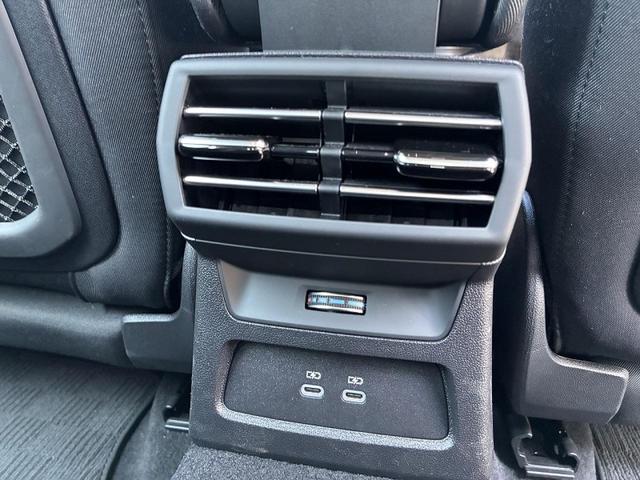 A3 スポーツバック30TFSIアドバンスド コンビニエンス&アシスタントPKGライト ナビゲーションPKG バーチャルコックピット ACC レーンアシスト サイドアシスト バックカメラ パークアシスト スマホ連携 シートヒーター 純正AW17(30枚目)