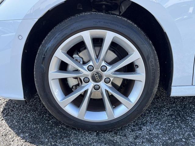 A3 スポーツバック30TFSIアドバンスド コンビニエンス&アシスタントPKGライト ナビゲーションPKG バーチャルコックピット ACC レーンアシスト サイドアシスト バックカメラ パークアシスト スマホ連携 シートヒーター 純正AW17(32枚目)