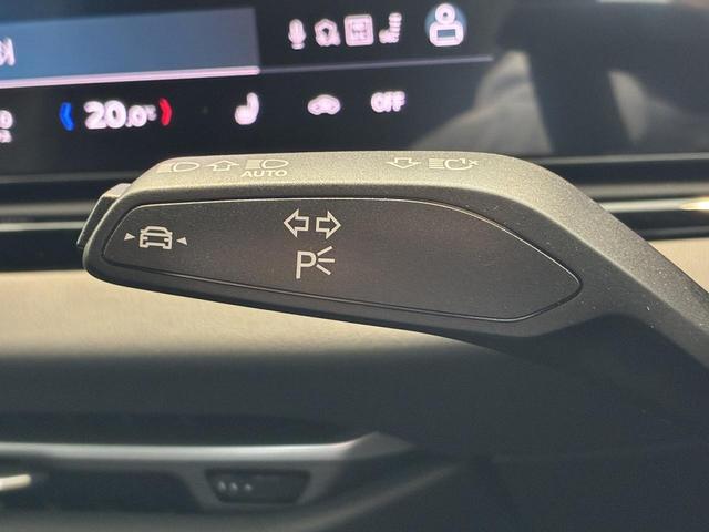 A5 TFSI 110kW Sラインパッケージ テクノロジーPKGプロ パッセンジャーディスプレイ 19インチAW ライティングPKG ACC レーンアシスト サイドアシスト 全周囲カメラ マトリクスLED デジタルシグネチャー(10枚目)