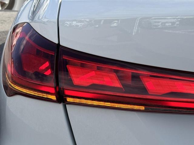 A5 TFSI 110kW Sラインパッケージ テクノロジーPKGプロ パッセンジャーディスプレイ 19インチAW ライティングPKG ACC レーンアシスト サイドアシスト 全周囲カメラ マトリクスLED デジタルシグネチャー(23枚目)