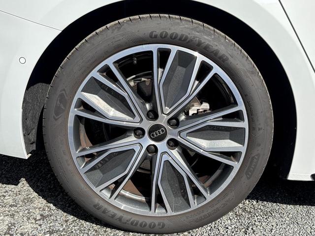 A5 TFSI 110kW Sラインパッケージ テクノロジーPKGプロ パッセンジャーディスプレイ 19インチAW ライティングPKG ACC レーンアシスト サイドアシスト 全周囲カメラ マトリクスLED デジタルシグネチャー(24枚目)