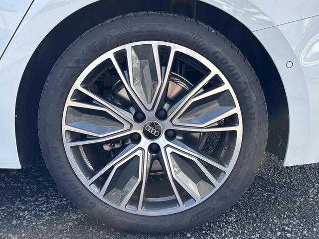 A5 TFSI 110kW Sラインパッケージ テクノロジーPKGプロ パッセンジャーディスプレイ 19インチAW ライティングPKG ACC レーンアシスト サイドアシスト 全周囲カメラ マトリクスLED デジタルシグネチャー(26枚目)