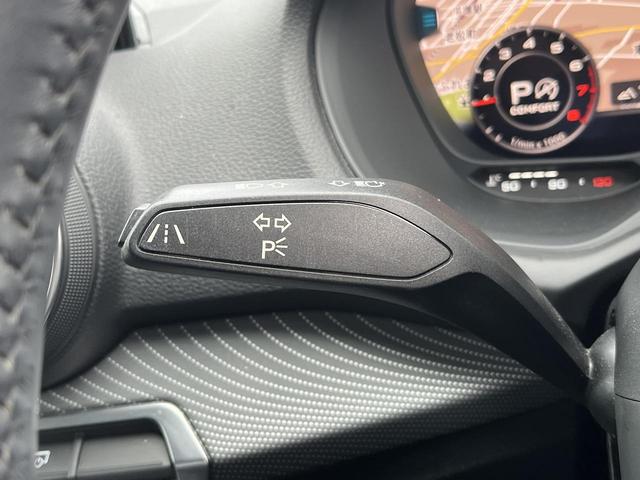 Ｑ２ ハッシュタグ　ブラックスタイリング　３７５台限定車　専用１８インチＡＷ　ブラックスタイリングＰＫＧ　アシスタンスＰＫＧ　ナビゲーションＰＫＧ　バーチャルコックピット　スマホ連携　ＬＥＤヘッドライト　シートヒーター　１オーナー（10枚目）