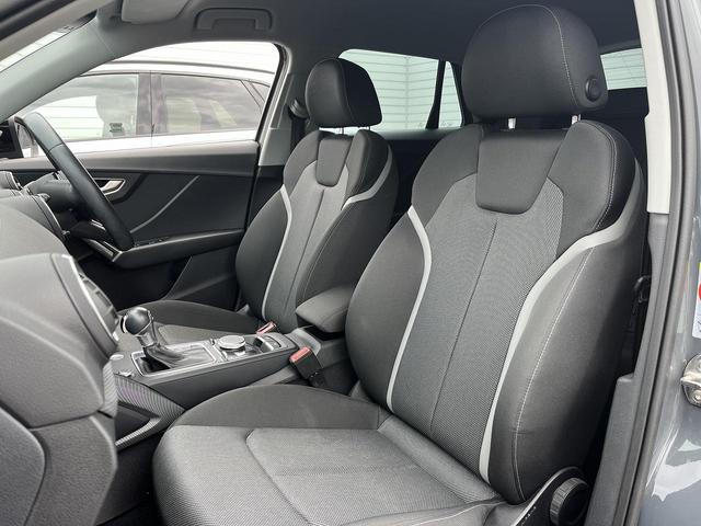 Ｑ２ ハッシュタグ　ブラックスタイリング　３７５台限定車　専用１８インチＡＷ　ブラックスタイリングＰＫＧ　アシスタンスＰＫＧ　ナビゲーションＰＫＧ　バーチャルコックピット　スマホ連携　ＬＥＤヘッドライト　シートヒーター　１オーナー（14枚目）