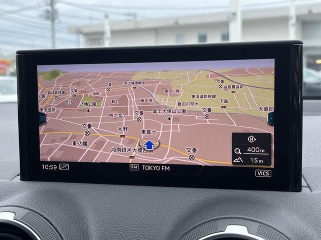 Ｑ２ ハッシュタグ　ブラックスタイリング　３７５台限定車　専用１８インチＡＷ　ブラックスタイリングＰＫＧ　アシスタンスＰＫＧ　ナビゲーションＰＫＧ　バーチャルコックピット　スマホ連携　ＬＥＤヘッドライト　シートヒーター　１オーナー（24枚目）