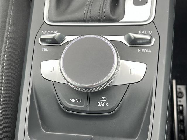 Ｑ２ ハッシュタグ　ブラックスタイリング　３７５台限定車　専用１８インチＡＷ　ブラックスタイリングＰＫＧ　アシスタンスＰＫＧ　ナビゲーションＰＫＧ　バーチャルコックピット　スマホ連携　ＬＥＤヘッドライト　シートヒーター　１オーナー（29枚目）