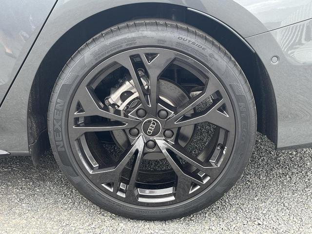 A3セダン Sライン 1stエディション 200台限定 専用18インチAW SラインプラスPKG ナビケーションPKG コンビニエンス&アシスタンスPKG マトリクスLEDヘッドライト ドアエントリーライト AudiSportレッドステッチ(29枚目)