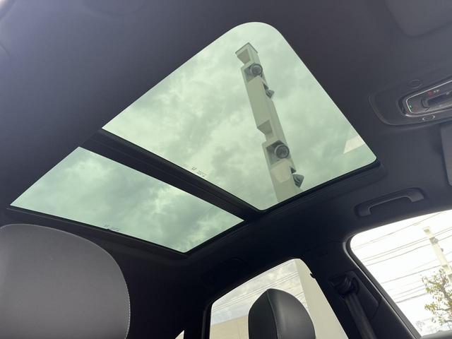 ＳＱ５スポーツバック ベースグレード　パノラマサンルーフ　レザーＰＫＧ　ブラックスタイリングＰＫＧ　コンフォートＰＫＧ　マトリクスＯＬＥＤリアライト　Ｂ＆Ｏ　ＯＰ２１ＡＷ　レッドキャリパー　ＴＶチューナー　ファインナッパレザー（3枚目）