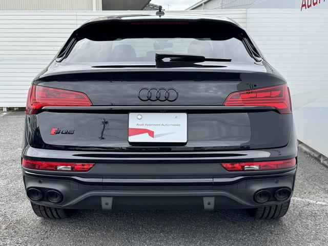 ＳＱ５スポーツバック ベースグレード　パノラマサンルーフ　レザーＰＫＧ　ブラックスタイリングＰＫＧ　コンフォートＰＫＧ　マトリクスＯＬＥＤリアライト　Ｂ＆Ｏ　ＯＰ２１ＡＷ　レッドキャリパー　ＴＶチューナー　ファインナッパレザー（19枚目）