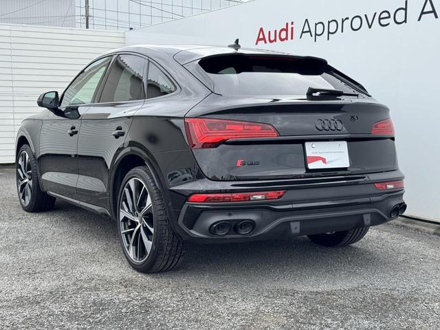 ＳＱ５スポーツバック ベースグレード　パノラマサンルーフ　レザーＰＫＧ　ブラックスタイリングＰＫＧ　コンフォートＰＫＧ　マトリクスＯＬＥＤリアライト　Ｂ＆Ｏ　ＯＰ２１ＡＷ　レッドキャリパー　ＴＶチューナー　ファインナッパレザー（21枚目）