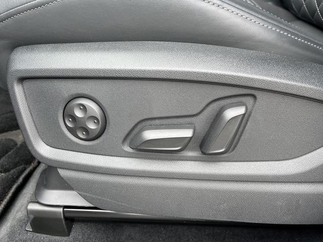 ＳＱ５スポーツバック ベースグレード　パノラマサンルーフ　レザーＰＫＧ　ブラックスタイリングＰＫＧ　コンフォートＰＫＧ　マトリクスＯＬＥＤリアライト　Ｂ＆Ｏ　ＯＰ２１ＡＷ　レッドキャリパー　ＴＶチューナー　ファインナッパレザー（31枚目）