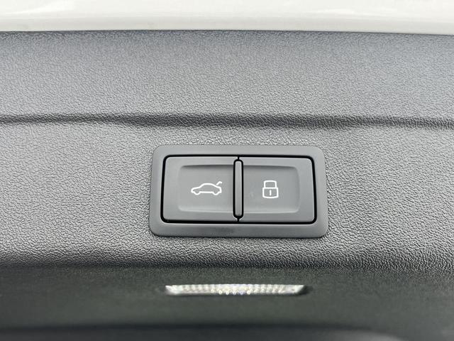 A5アバント TFSIクワトロ 150kW Sラインパッケージ テクノロジーPKGプロ ブラックスタイリングPKG 19オプションインチAW ワイヤレスチャージング パッセンジャーディスプレイ 全周囲カメラ ACC レーンアシスト サイドアシスト スマホ連携(39枚目)