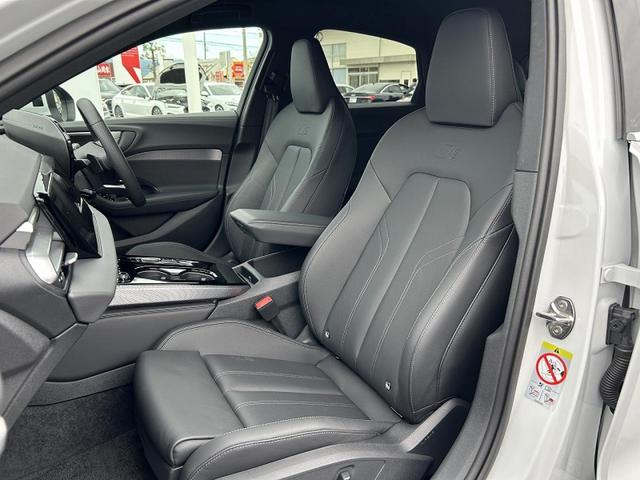 A5 TFSI 110kW Sラインパッケージ テクノロジーPKGプロ パッセンジャーディスプレイ オプション19インチAW ライティングPKG ACC レーンアシスト サイドアシスト 全周囲カメラ マトリクスLED デジタルシグネチャー(14枚目)