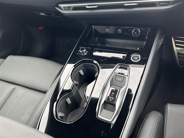 A5 TFSI 110kW Sラインパッケージ テクノロジーPKGプロ パッセンジャーディスプレイ オプション19インチAW ライティングPKG ACC レーンアシスト サイドアシスト 全周囲カメラ マトリクスLED デジタルシグネチャー(24枚目)