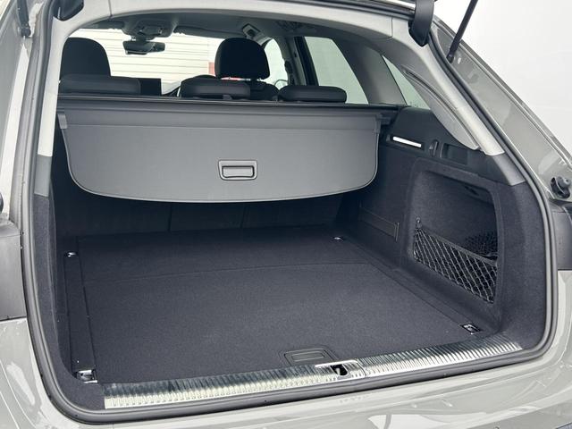 Ａ４オールロードクワトロ ベースグレード　Ｂ＆Ｏ　ＯＰ１９インチＡＷ　ラグジュアリーＰＫＧ　黒革　マトリクスＬＥＤ　コントラストバンパー　ワイヤレスチャージ　全周囲カメラ　スマホ連携　全席シートヒーター　ＡＣＣ　レーンキープ　１オーナー車（17枚目）