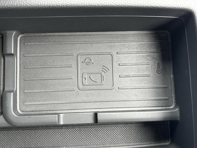 Ａ４オールロードクワトロ ベースグレード　Ｂ＆Ｏ　ＯＰ１９インチＡＷ　ラグジュアリーＰＫＧ　黒革　マトリクスＬＥＤ　コントラストバンパー　ワイヤレスチャージ　全周囲カメラ　スマホ連携　全席シートヒーター　ＡＣＣ　レーンキープ　１オーナー車（33枚目）