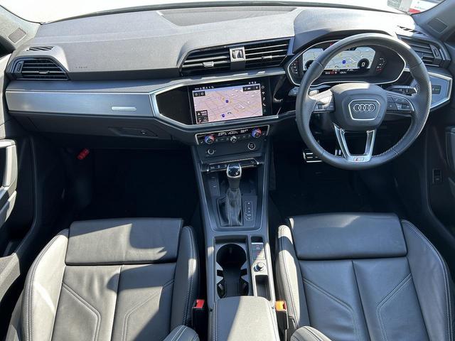 Ｑ３スポーツバック ダイナミックエディション　ブラックスタイリング　プラスＰＫＧ　ＲＳダンピングコントロールサス　黒革シート　スマホ連携　ワイヤレスチャージ　ＡＣＣ　サイドアシスト　レーンアシスト　１オーナー車　コンビニエンス＆アシスタンスＰＫＧ（2枚目）