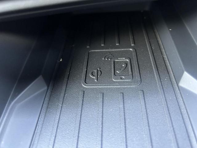 Ｑ３スポーツバック ダイナミックエディション　ブラックスタイリング　プラスＰＫＧ　ＲＳダンピングコントロールサス　黒革シート　スマホ連携　ワイヤレスチャージ　ＡＣＣ　サイドアシスト　レーンアシスト　１オーナー車　コンビニエンス＆アシスタンスＰＫＧ（7枚目）