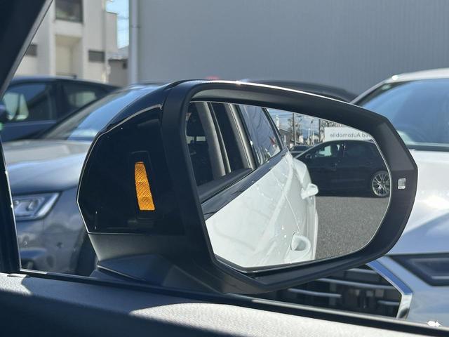 Ｑ３スポーツバック ダイナミックエディション　ブラックスタイリング　プラスＰＫＧ　ＲＳダンピングコントロールサス　黒革シート　スマホ連携　ワイヤレスチャージ　ＡＣＣ　サイドアシスト　レーンアシスト　１オーナー車　コンビニエンス＆アシスタンスＰＫＧ（10枚目）