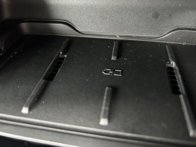 A5アバント TFSI 110kW アドバンスドPKG アンビエントライト ACC レーンアシスト サイドアシスト パーキングアシスト マトリクスLED 電動シート MMI スマホ連携(27枚目)