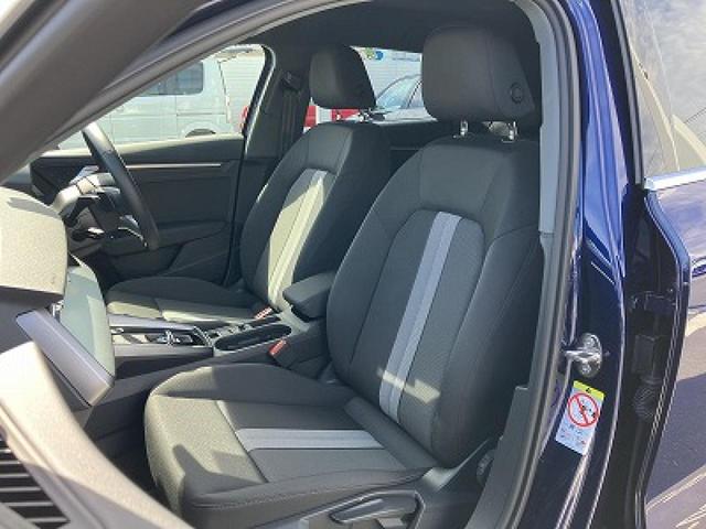 Ａ３ スポーツバック３０ＴＦＳＩアドバンスド　コンビニエンス＆アシスタンスＰＫＧ　ナビゲーションＰＫＧ　スマホ連携　ＡＣＣ　レーンアシスト　前席シートヒーター　ＴＶチューナー　純正１７インチＡＷ　ＥＴＣ　アドバンストキー　１オーナー（14枚目）