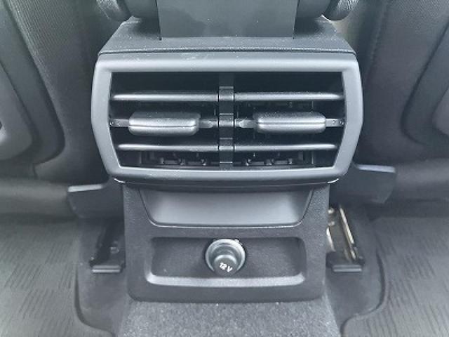 Ａ３ スポーツバック３０ＴＦＳＩアドバンスド　コンビニエンス＆アシスタンスＰＫＧ　ナビゲーションＰＫＧ　スマホ連携　ＡＣＣ　レーンアシスト　前席シートヒーター　ＴＶチューナー　純正１７インチＡＷ　ＥＴＣ　アドバンストキー　１オーナー（29枚目）