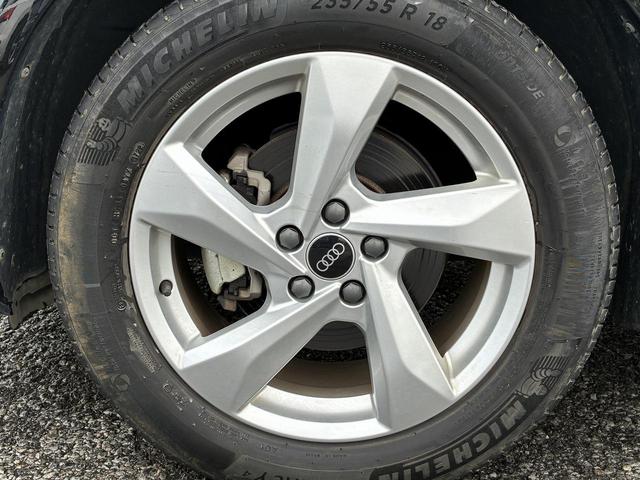 Ｑ３ ３５ＴＦＳＩアドバンスド　コンビニエンス＆アシスタンスＰＫＧ　スマホ連携　ＡＣＣ　レーンキープ　サイドアシスト　ドライブセレクト　全周囲カメラ　シートヒーター　純正１８インチＡＷ　アドバンストキー　ＬＥＤライト　バーチャルＣＰ（22枚目）