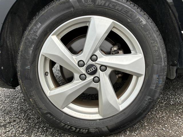 Ｑ３ ３５ＴＦＳＩアドバンスド　コンビニエンス＆アシスタンスＰＫＧ　スマホ連携　ＡＣＣ　レーンキープ　サイドアシスト　ドライブセレクト　全周囲カメラ　シートヒーター　純正１８インチＡＷ　アドバンストキー　ＬＥＤライト　バーチャルＣＰ（24枚目）